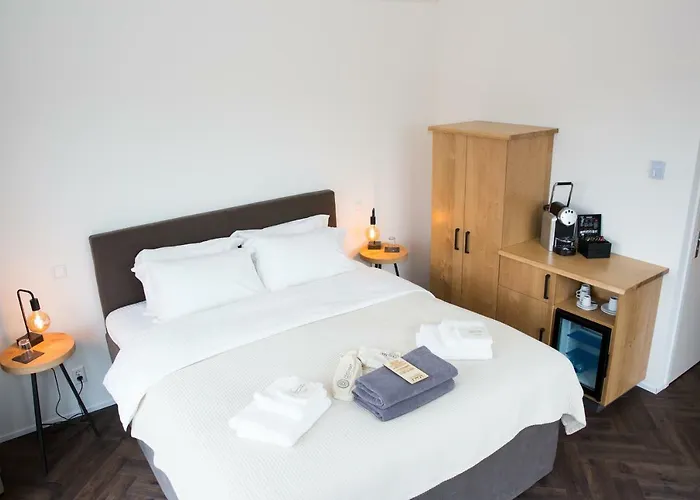 De Jongens Bed & Breakfast 4*